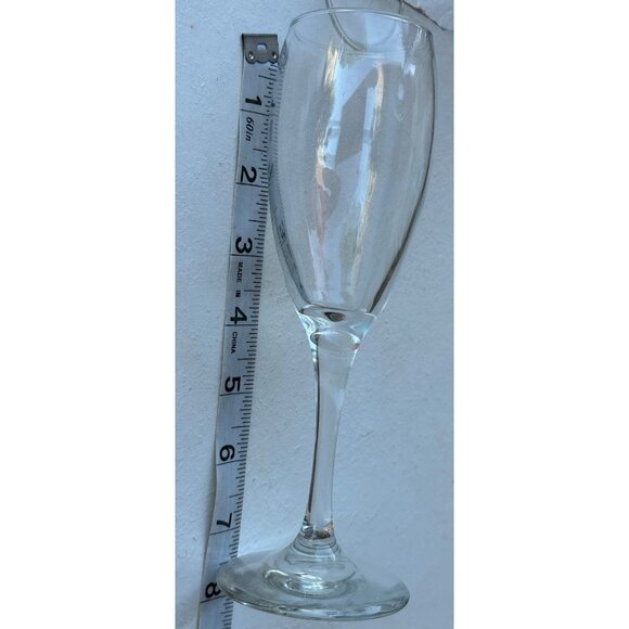 Set of 4 Clear 6 oz. Stemmed Sparkling Wine Drinking Glasses 7.5 Inches Tall - Picture 7 of 8